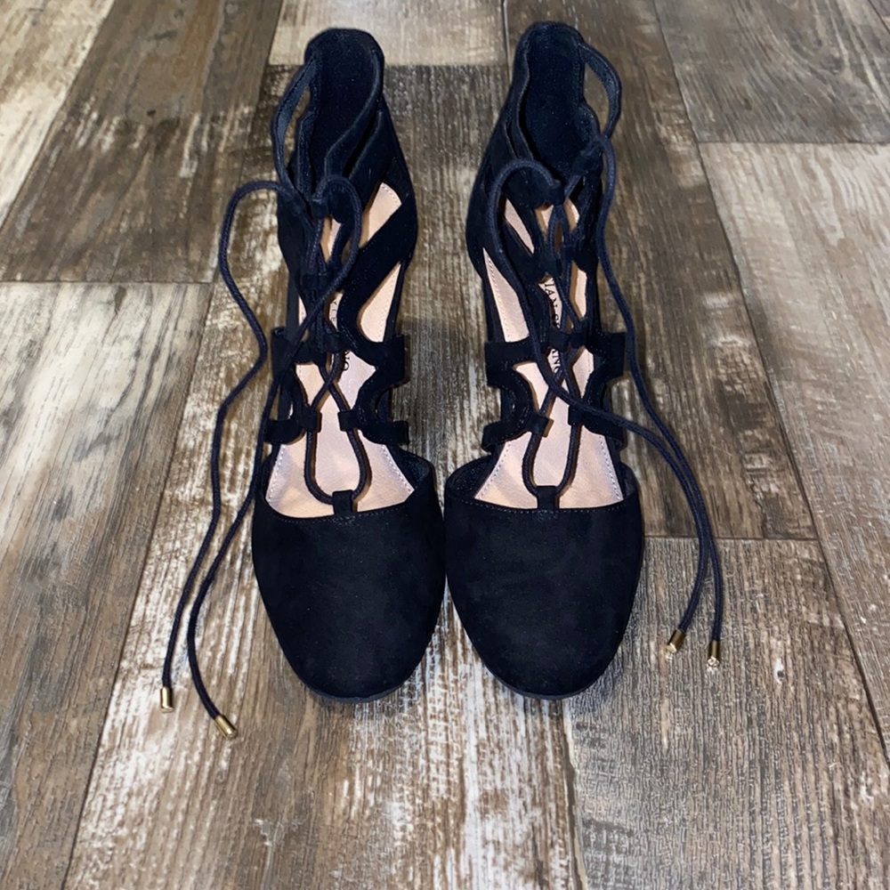 Never worn Black Heels